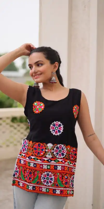 KA 1196 Black Georgette Kurti with Gamthi Work.Wedding, Party, Festive, Events, Exclusive Offer ₹1469. Delivery 4-6 Working Days. Shop now. | Kurti, Bollywood Kurti, Creative Kurtis, Designer Kurti, Party Wear Kurti, Selfie Kurti