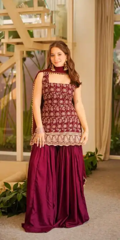 MD 3093 Red Blooming Faux Georgette Salwar Suit Perfect for Wedding, Party, Makar Sankranti, Baby Shower, Traditional Day – . Special Price ₹2149. Deliv | Jump Suits, Salwar suit, Casual Suits, Creative suits, Designer Suits, Palazzo Suits, Party Wear Suits, Patiala Suits, Straight Suits
