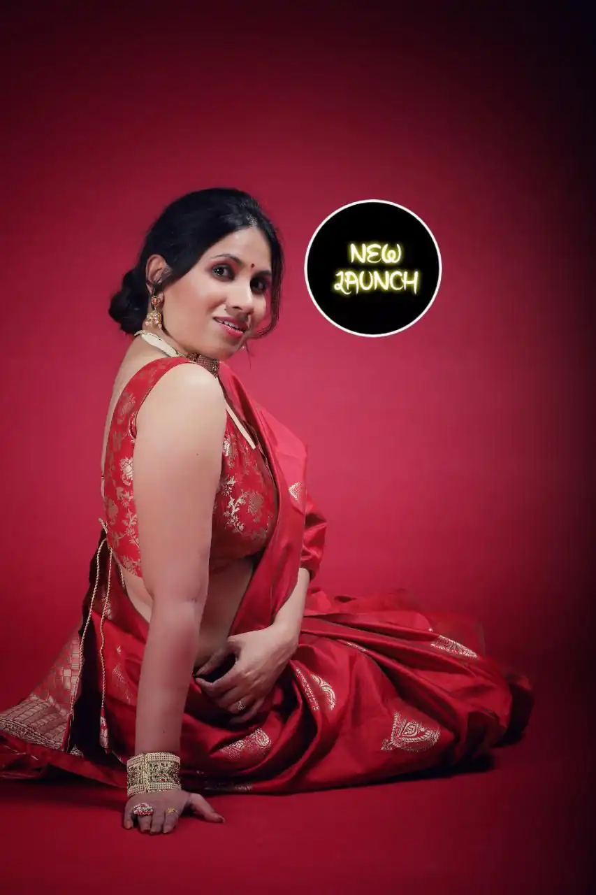Glowing Red Soft Lichi Silk Jacquard Work Saree - Image 8