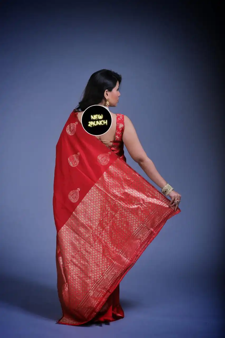 Glowing Red Soft Lichi Silk Jacquard Work Saree - Image 3