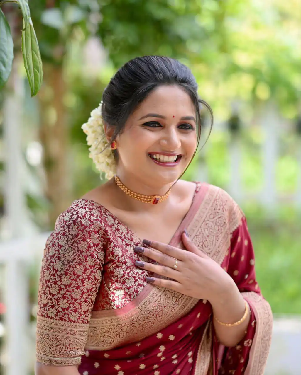 Pretty Red Soft Lichi Silk Jacquard Work Saree - Image 14