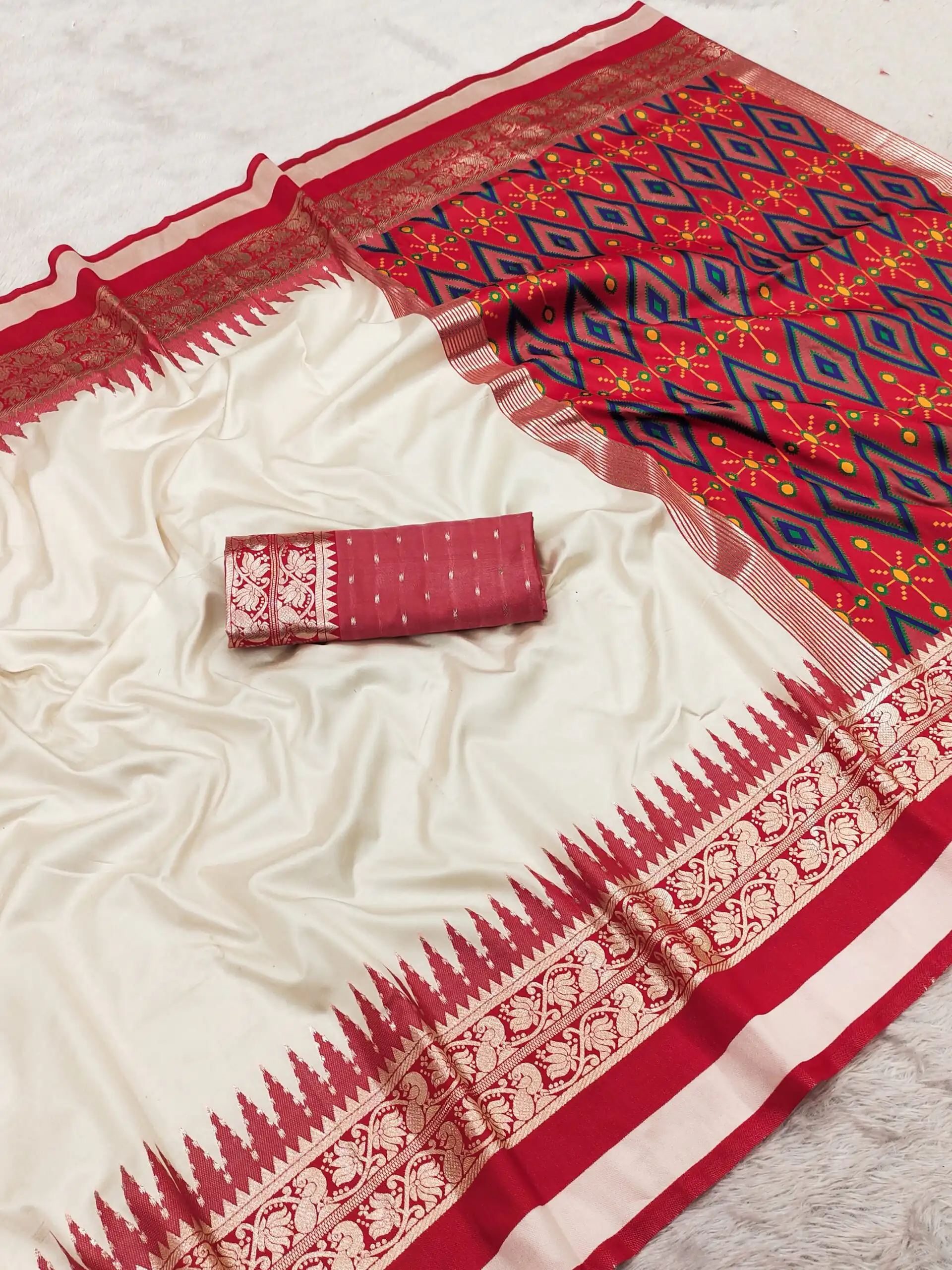 Shiny White Soft Crafted Print Moti Zari Work Saree - Image 2
