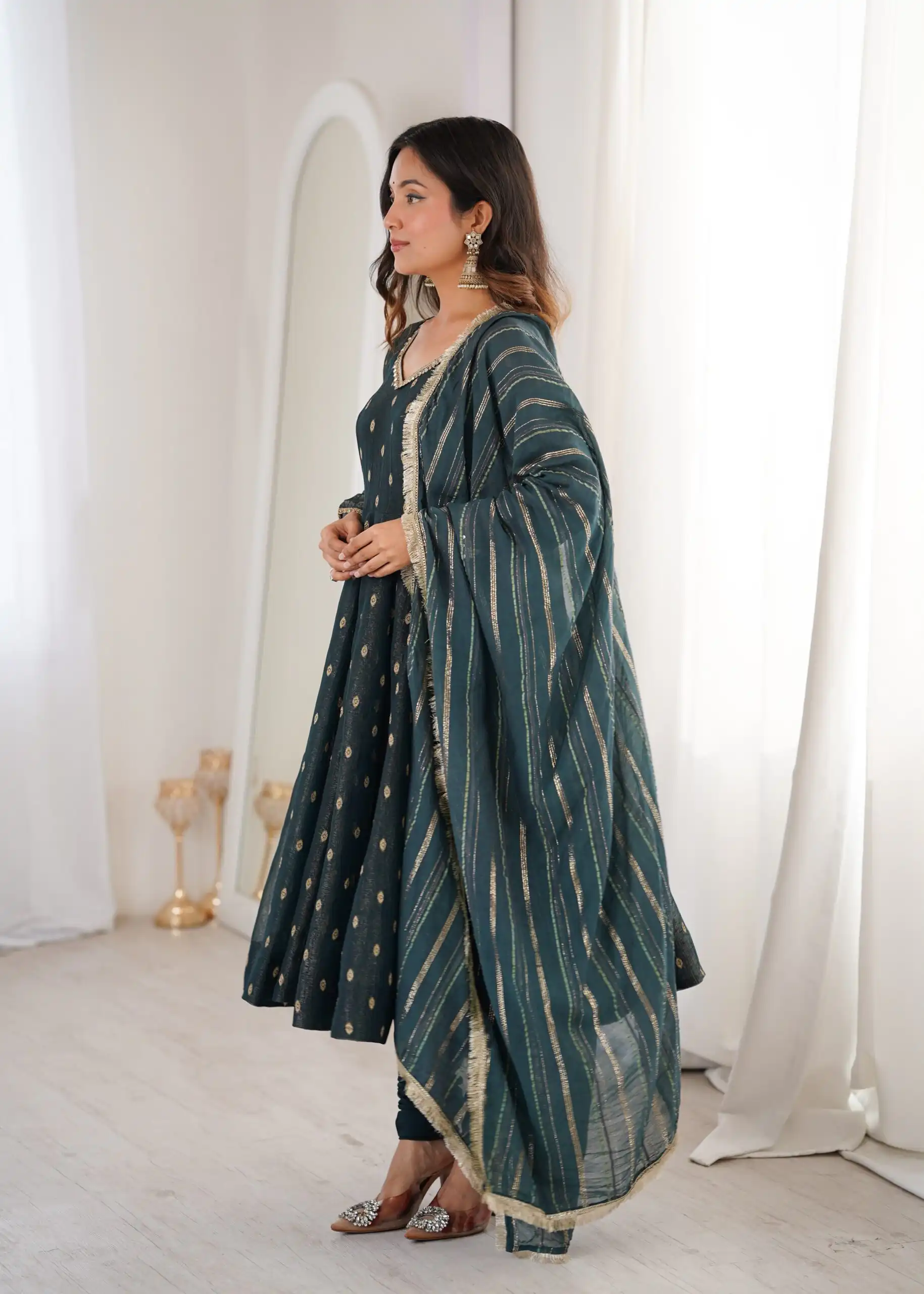 Stunning Teal Crunchy Silk Jacquard Work Gown - Image 3