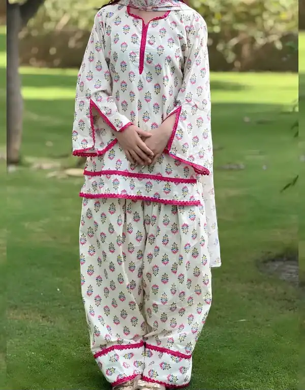 Trendy Pink Natural Crep Digital Print Salwar Suit - Image 4