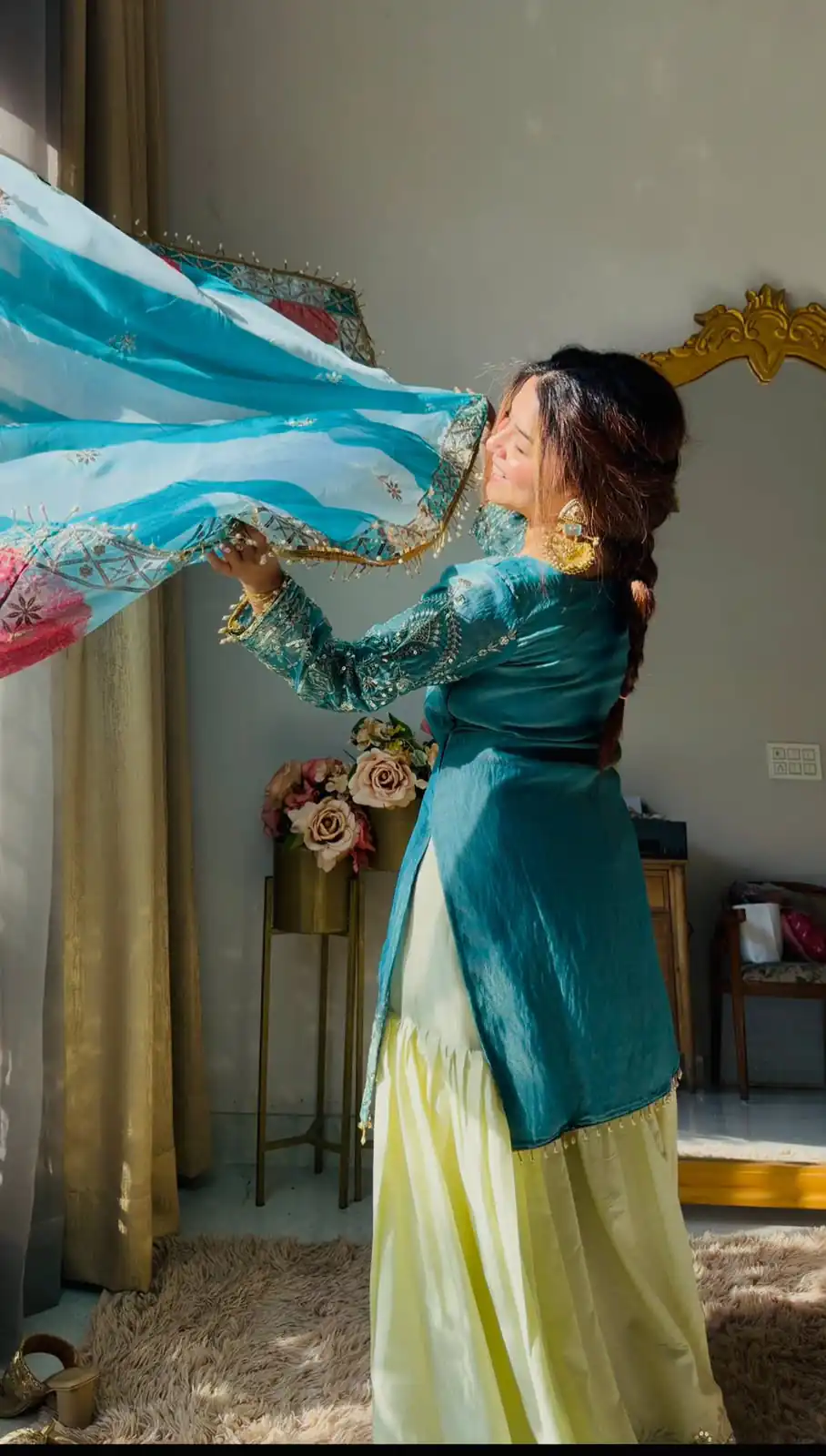 Unique Blue Mox Fendy Embroidery Work Salwar Suit - Image 7