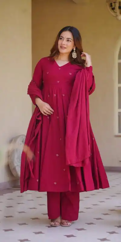 PNF 1292 Pink erfect for Wedding, Party, Temple Visit, Makar Sankranti, Housewarming – Affordable Price ₹2399. Delivery 4-6 Work | Anarkali Suits, Bollywood Anarkali, Creative-Anarkali, Designer Anarkali, Embroidered Anarkali, Party Wear Anarkali, Salwar suit