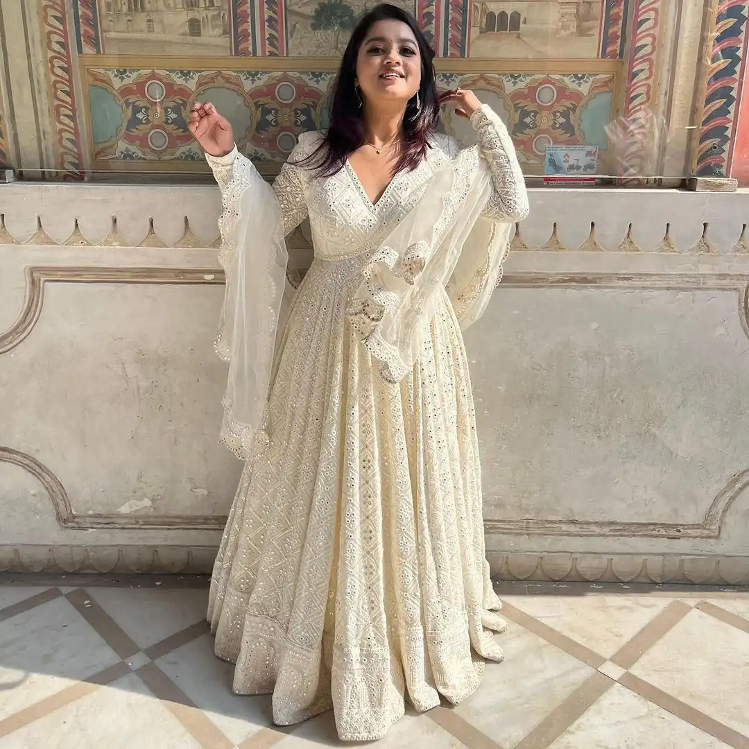 ZB 5029 White Fox Georgette Gown Perfect for Wedding, Party, Makar Sankranti, Festival Celebrations, Engagement –. Grab it for ₹2549. Delivery 4-6 Worki | Gowns, Bollywood Gowns, Creative Gowns, Designer Gowns, Embroidered Gowns, Party Wear Gowns