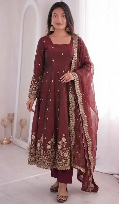 ZB 5073 Maroon Fendy Silk Gown Perfect for Wedding, Party, Baisakhi, Traditional Day, Makar Sankranti – Introductory Price ₹2049. Delivery 4-6 Working Days. | Gowns, Bollywood Gowns, Creative Gowns, Designer Gowns, Embroidered Gowns, Party Wear Gowns