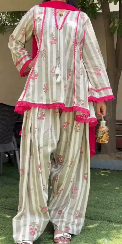 SRK 5359 Grey in Grey Natural Crep Lace Work & Digital Print Salwar Suit . Exclusive Offer ₹1899. Delivery 4-6 Working Days. Shop now. | Jump Suits, Salwar suit, Casual Suits, Creative suits, Designer Suits, Palazzo Suits, Party Wear Suits, Patiala Suits, Straight Suits