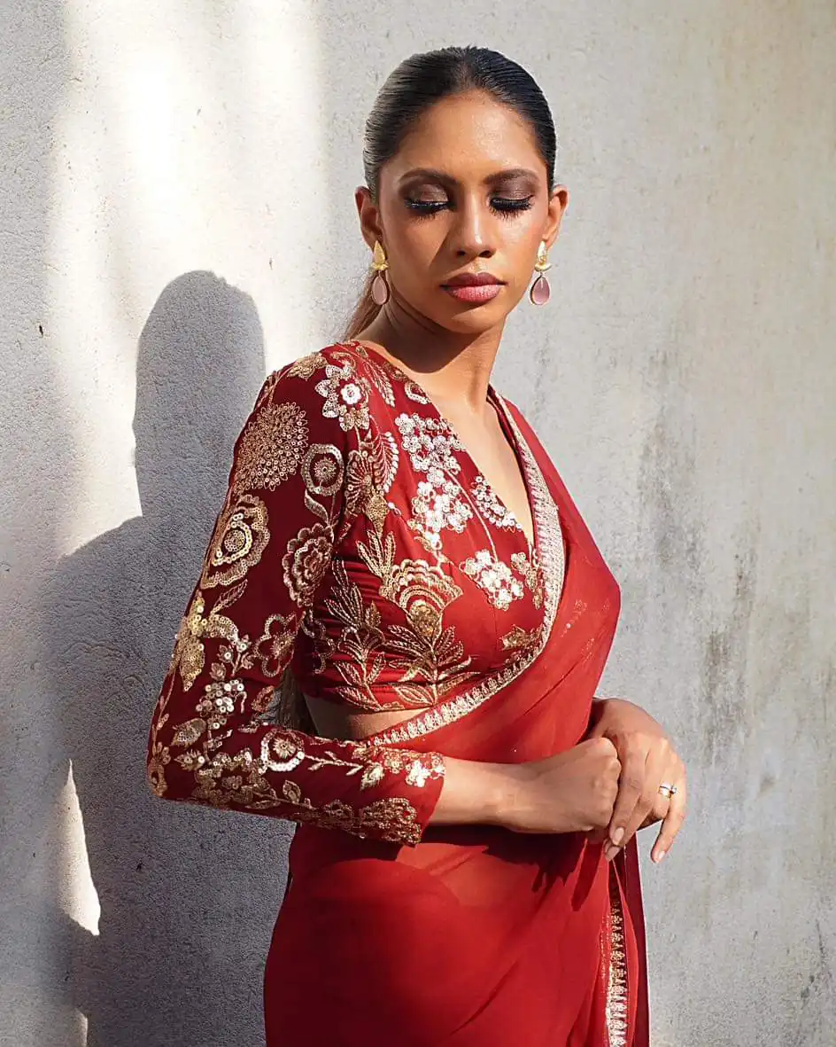 JR 646 Red Georgette Saree Perfect for Wedding, Party, Traditional Day, Housewarming, Pongal – . Exclusive Offer ₹1699. Delivery 4-6 Working Days. Shop | Designer Sarees, Modern Digital sarees, Sarees, Bollywood Sarees, Creative Sarees, Embroidered Sarees, Ethnic Saree, Party Wear Sarees