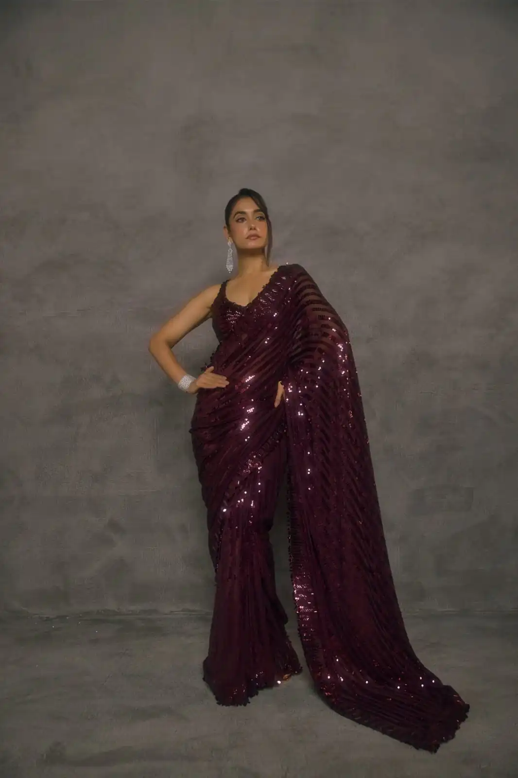 DF 3476 Wine Faux Georgette Saree Perfect for Wedding, Party, Cultural Events, Traditional Day, Pooja – . Grab it for ₹1799. Delivery 4-6 Working Day | Designer Sarees, Modern Digital sarees, Sarees, Bollywood Sarees, Creative Sarees, Embroidered Sarees, Ethnic Saree, Party Wear Sarees
