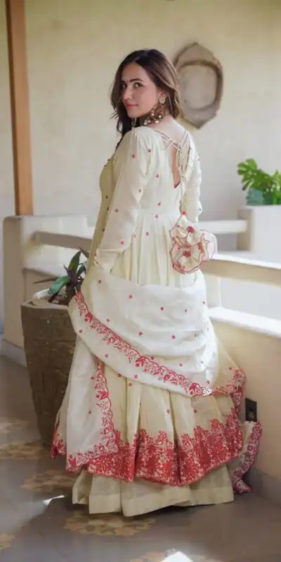 SRK 5360 Off White Dimond Silk Salwar Suit Perfect for Wedding, Party, Cultural Events, Traditional Day, Durga Puja –Affordable Price ₹2449/-. Delivery | Jump Suits, Salwar suit, Casual Suits, Creative suits, Designer Suits, Palazzo Suits, Party Wear Suits, Patiala Suits, Straight Suits