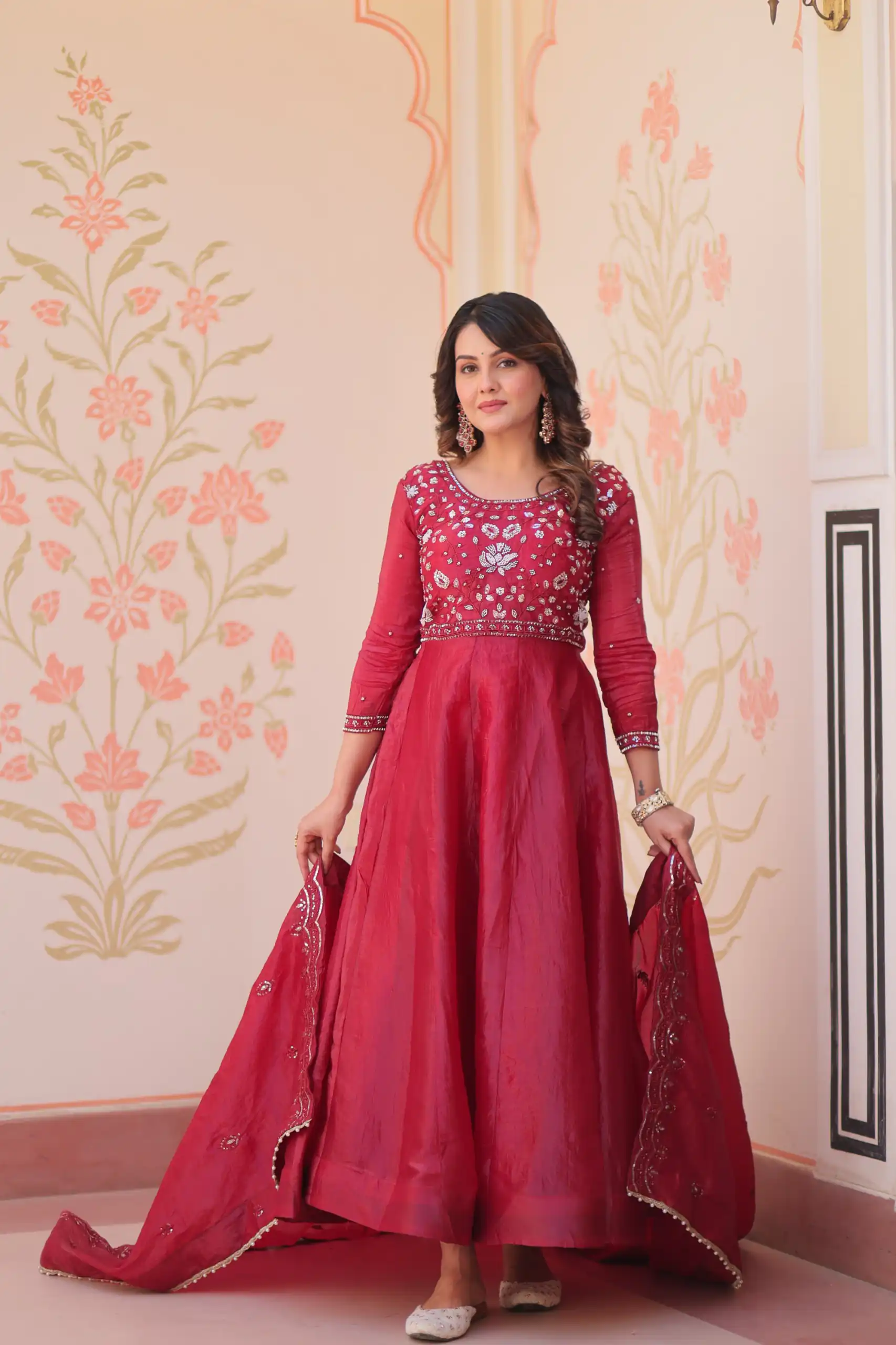 KA 1230 Red in Gold Crush Zari Work & Embroidery Work Gown . Affordable Price ₹1999. Delivery 4-6 Working Days. Shop now. | Gowns, Bollywood Gowns, Creative Gowns, Designer Gowns, Embroidered Gowns, Party Wear Gowns