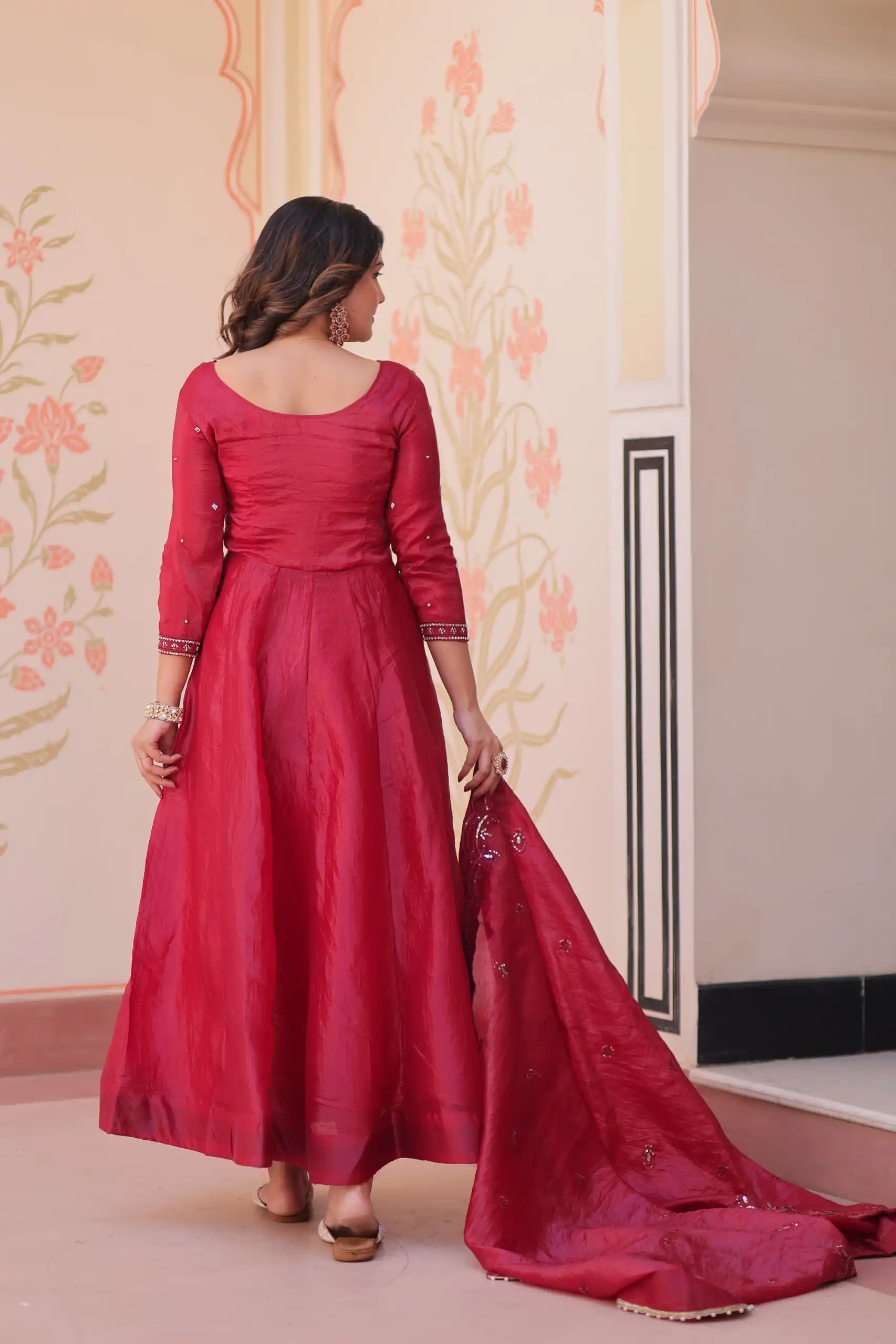 KA 1230 Red in Gold Crush Zari Work & Embroidery Work Gown . Affordable Price ₹1999. Delivery 4-6 Working Days. Shop now. | Gowns, Bollywood Gowns, Creative Gowns, Designer Gowns, Embroidered Gowns, Party Wear Gowns