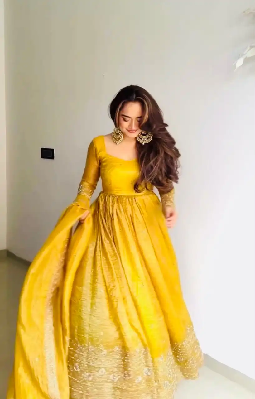 ZF 6012 Yellow in Gold Crush Zari Work & Embroidery Work Gown . Affordable Price ₹2149. Delivery 4-6 Working Days. Shop now. | Gowns, Bollywood Gowns, Creative Gowns, Designer Gowns, Embroidered Gowns, Party Wear Gowns