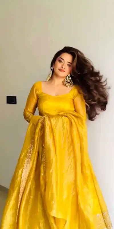 ZF 6012 Yellow in Gold Crush Zari Work & Embroidery Work Gown . Affordable Price ₹2149. Delivery 4-6 Working Days. Shop now. | Gowns, Bollywood Gowns, Creative Gowns, Designer Gowns, Embroidered Gowns, Party Wear Gowns