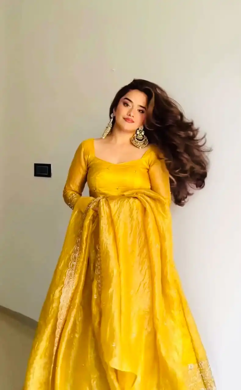 ZF 6012 Yellow in Gold Crush Zari Work & Embroidery Work Gown . Affordable Price ₹2149. Delivery 4-6 Working Days. Shop now. | Gowns, Bollywood Gowns, Creative Gowns, Designer Gowns, Embroidered Gowns, Party Wear Gowns