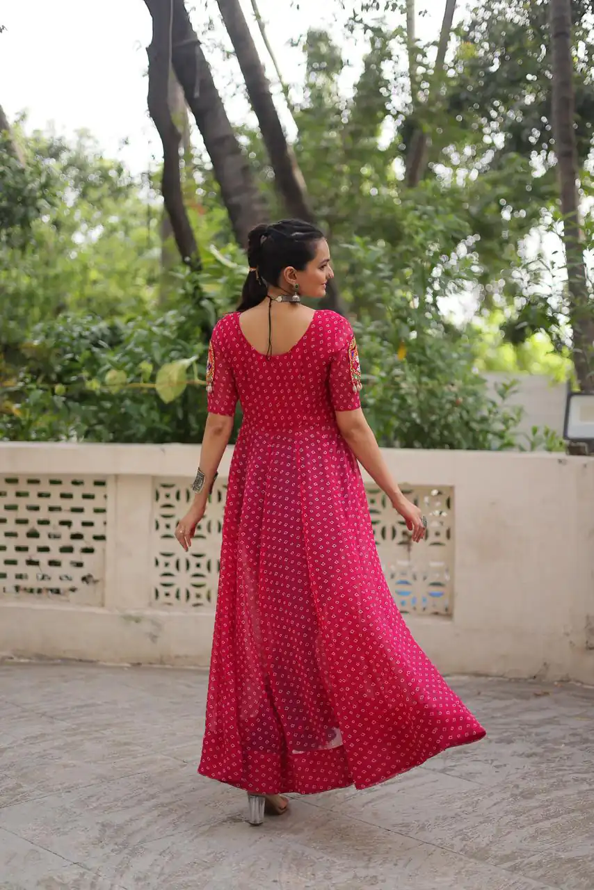 KA 1193 Pink Fox Georgette Kurti with Lace Work & Mirror Work. Affordable Price ₹1619. Delivery 4-6 Working Days. Shop now. | Kurti, Bollywood Kurti, Creative Kurtis, Designer Kurti, Party Wear Kurti, Selfie Kurti