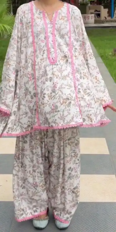 SRK 3180 Pink Natural Crep Lace Work & Digital Print Salwar Suit . Exclusive Offer ₹1949. Delivery 4-6 Working Days. Shop now. | Jump Suits, Salwar suit, Casual Suits, Creative suits, Designer Suits, Palazzo Suits, Party Wear Suits, Patiala Suits, Straight Suits