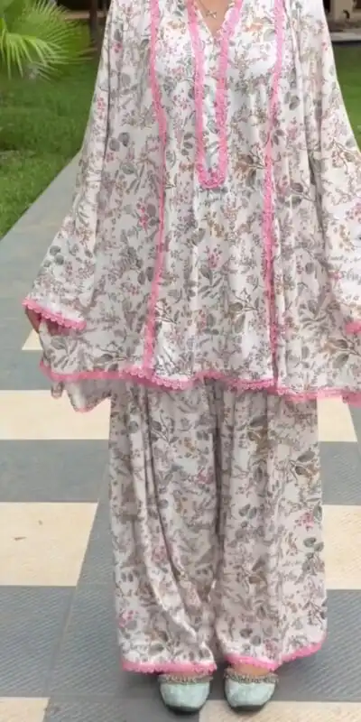 SRK 3180 Pink Natural Crep Lace Work & Digital Print Salwar Suit . Exclusive Offer ₹1949. Delivery 4-6 Working Days. Shop now. | Jump Suits, Salwar suit, Casual Suits, Creative suits, Designer Suits, Palazzo Suits, Party Wear Suits, Patiala Suits, Straight Suits