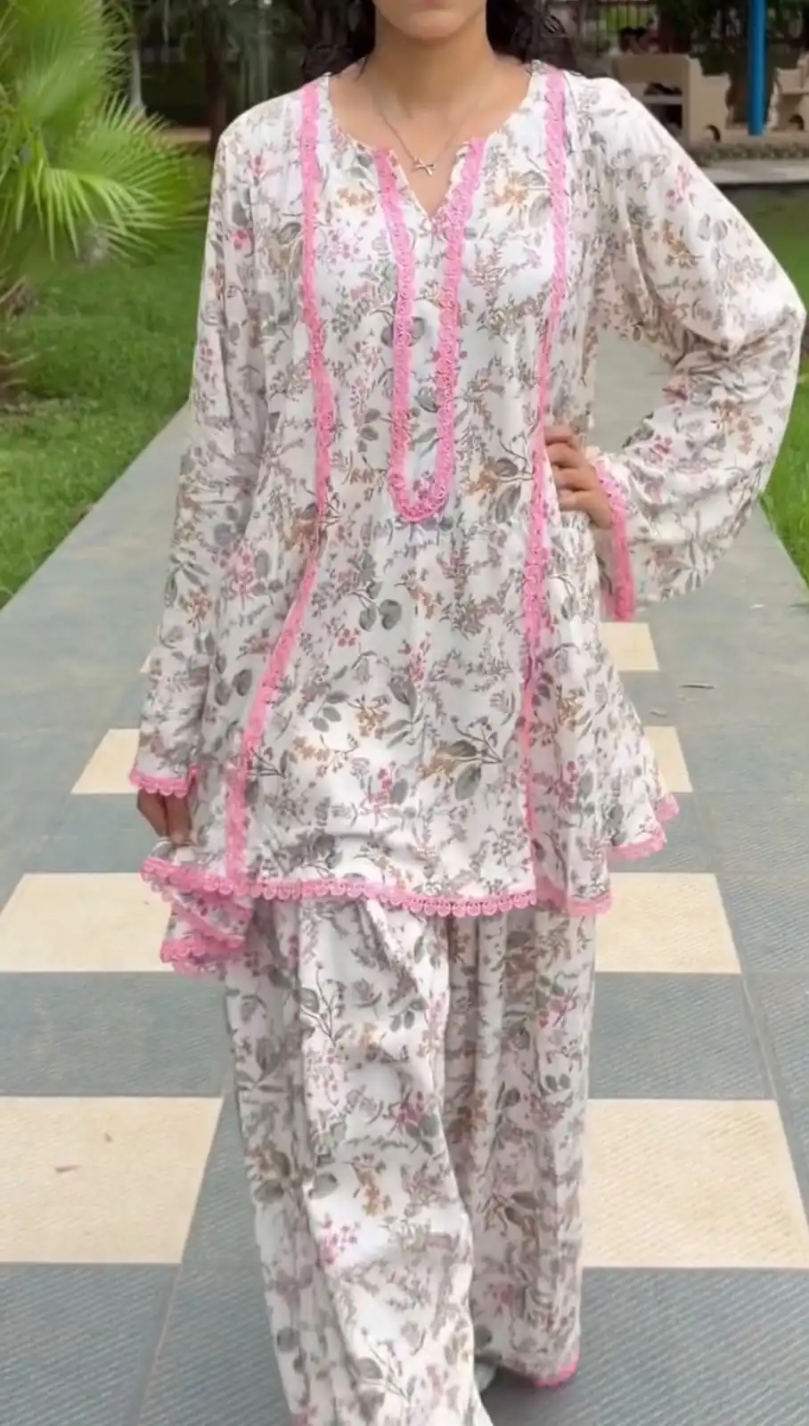 SRK 3180 Pink Natural Crep Lace Work & Digital Print Salwar Suit . Exclusive Offer ₹1949. Delivery 4-6 Working Days. Shop now. | Jump Suits, Salwar suit, Casual Suits, Creative suits, Designer Suits, Palazzo Suits, Party Wear Suits, Patiala Suits, Straight Suits