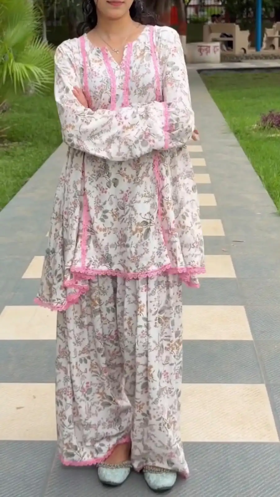 SRK 3180 Pink Natural Crep Lace Work & Digital Print Salwar Suit . Exclusive Offer ₹1949. Delivery 4-6 Working Days. Shop now. | Jump Suits, Salwar suit, Casual Suits, Creative suits, Designer Suits, Palazzo Suits, Party Wear Suits, Patiala Suits, Straight Suits