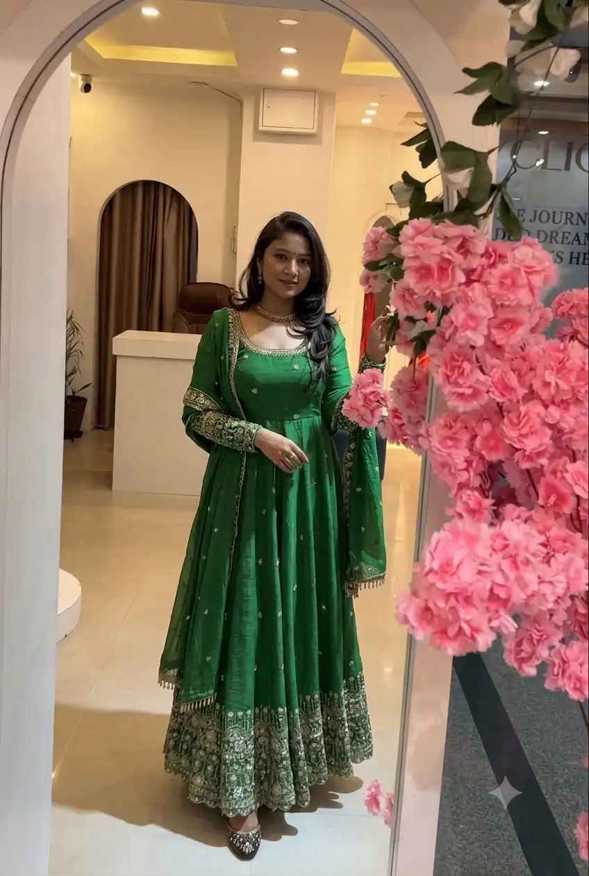 SSR 544 Green in Crunchy Silk Embroidery Work & Lace Work Gown . Special Price ₹2399. Delivery 4-6 Working Days. Shop now. | Gowns, Bollywood Gowns, Creative Gowns, Designer Gowns, Embroidered Gowns, Party Wear Gowns