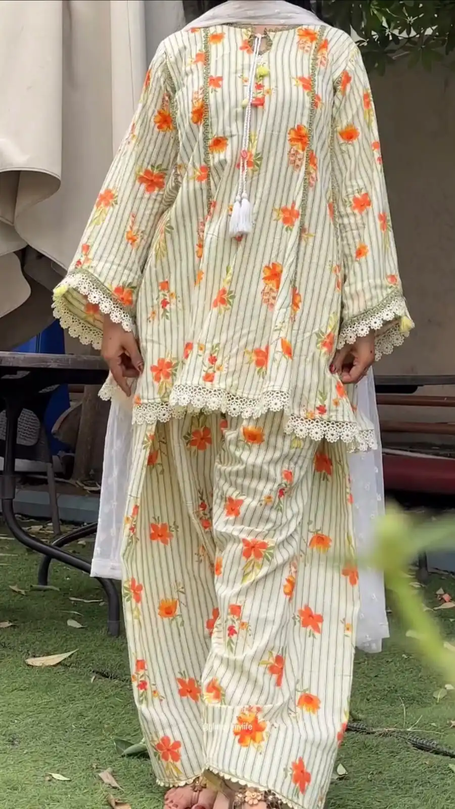 SRK 5362 Off White Natural Crep Lace Work & Digital Print Salwar Suit . Exclusive Offer ₹1899. Delivery 4-6 Working Days. Shop now. | Jump Suits, Salwar suit, Casual Suits, Creative suits, Designer Suits, Palazzo Suits, Party Wear Suits, Patiala Suits, Straight Suits
