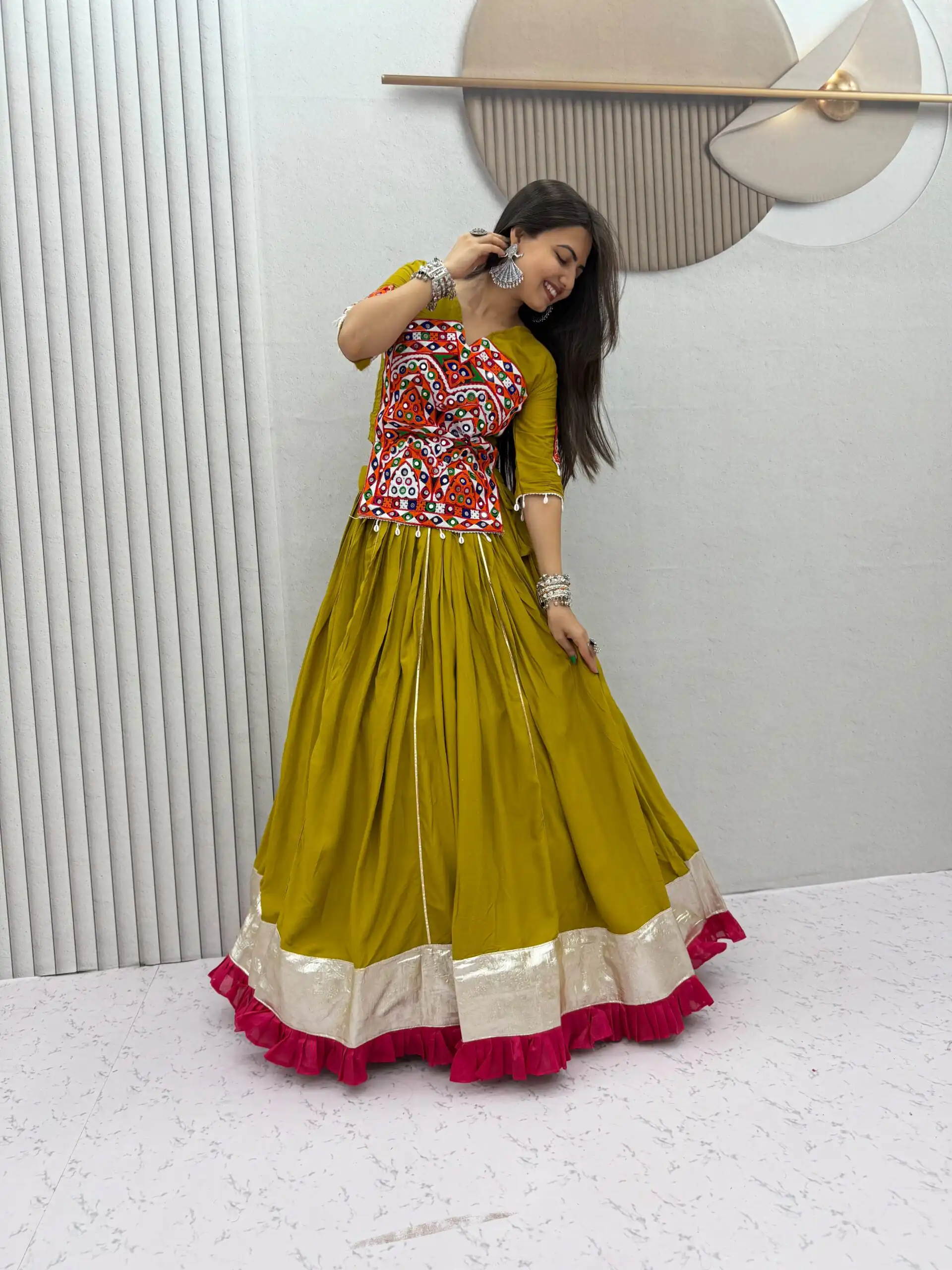 Aglow Mustered Pure Cotton Gamthi Work Lehenga Choli - Image 4