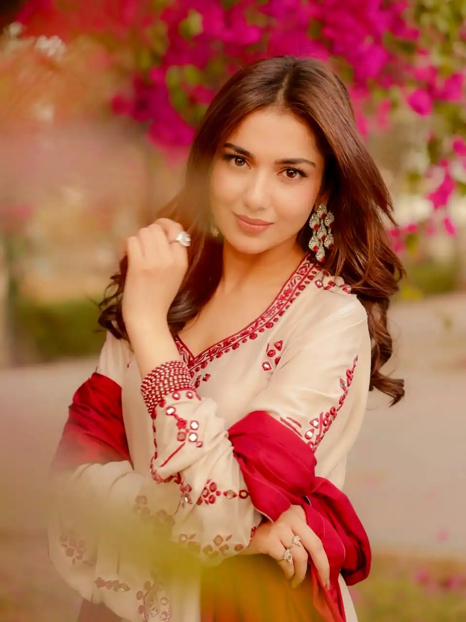 Best Off White Roman Silk Thread Work Salwar Suit - Image 5