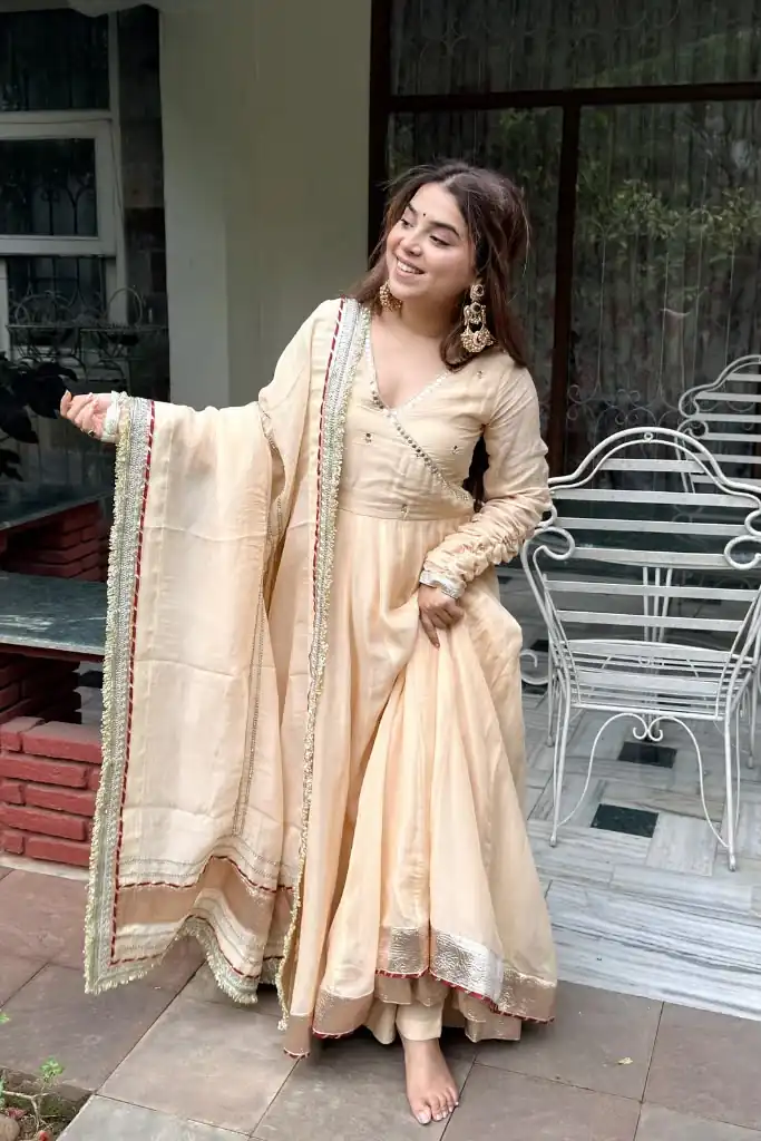 Fancy Cream Tabby Organza Silk Hand Work Gown - Image 4