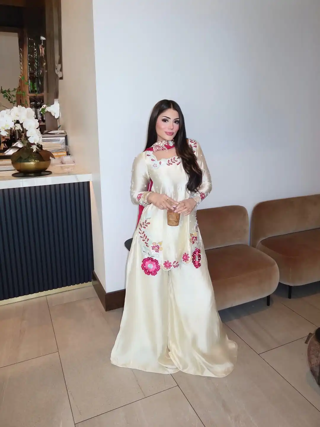Pretty White Roman Glass Embroidery Work Salwar Suit