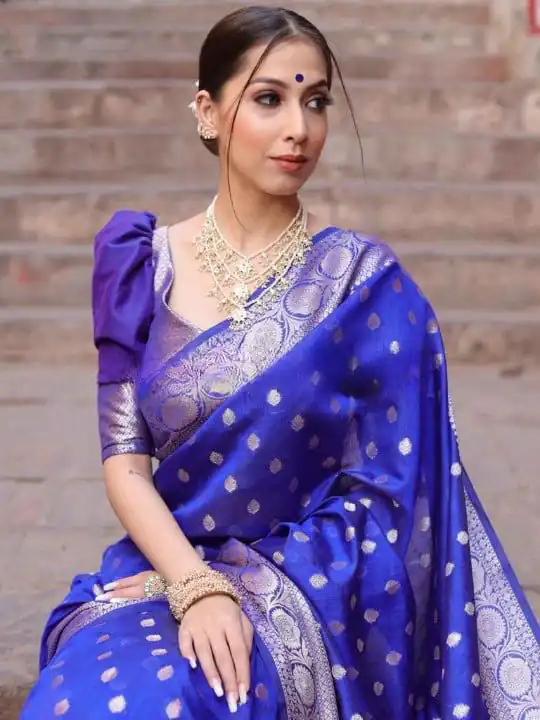Shiny Blue Soft Lichi Silk Jacquard Lace Work Saree - Image 4