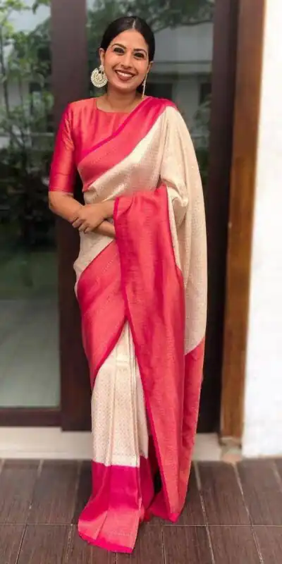 Shiny Off White Lichi Silk Jacquard Border Work Saree