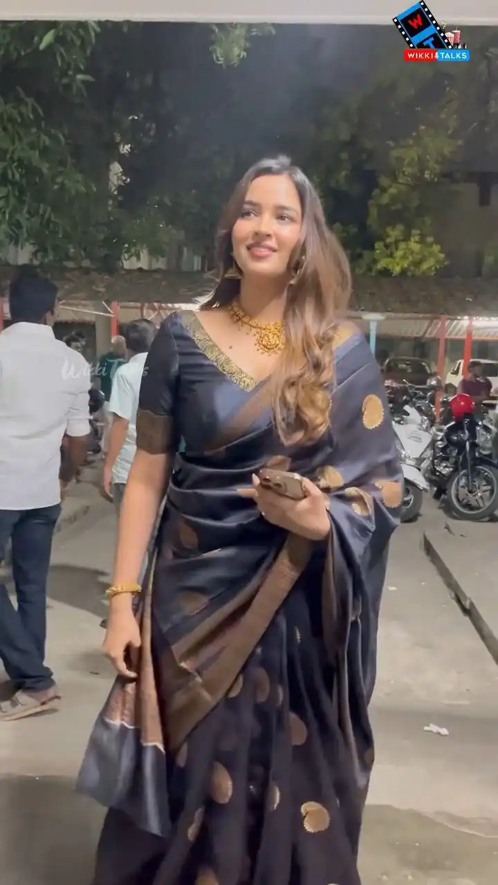 KP 6052 Black Soft Lichi Silk Saree with Lace Work & Lace Border. Introductory Price ₹1349. Delivery 4-6 Working Days. Shop now. | Designer Sarees, Modern Digital sarees, Sarees, Bollywood Sarees, Creative Sarees, Embroidered Sarees, Ethnic Saree, Party Wear Sarees