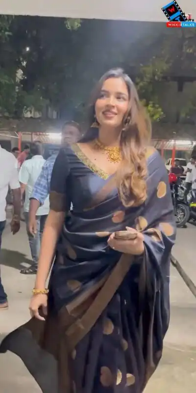 KP 6052 Black Soft Lichi Silk Saree with Lace Work & Lace Border. Introductory Price ₹1349. Delivery 4-6 Working Days. Shop now. | Designer Sarees, Modern Digital sarees, Sarees, Bollywood Sarees, Creative Sarees, Embroidered Sarees, Ethnic Saree, Party Wear Sarees