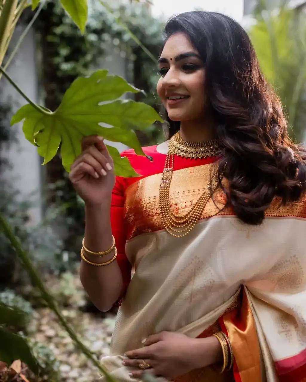 KPR 254 Cream Soft Lichi Silk Saree with Lace Work & Lace Border. Introductory Price ₹1449. Delivery 4-6 Working Days. Shop now. | Designer Sarees, Modern Digital sarees, Sarees, Bollywood Sarees, Creative Sarees, Embroidered Sarees, Ethnic Saree, Party Wear Sarees