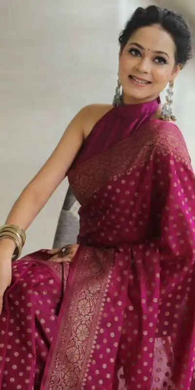 Alternative view of Fancy Dark Pink Lichi Silk Jacquard Work Saree