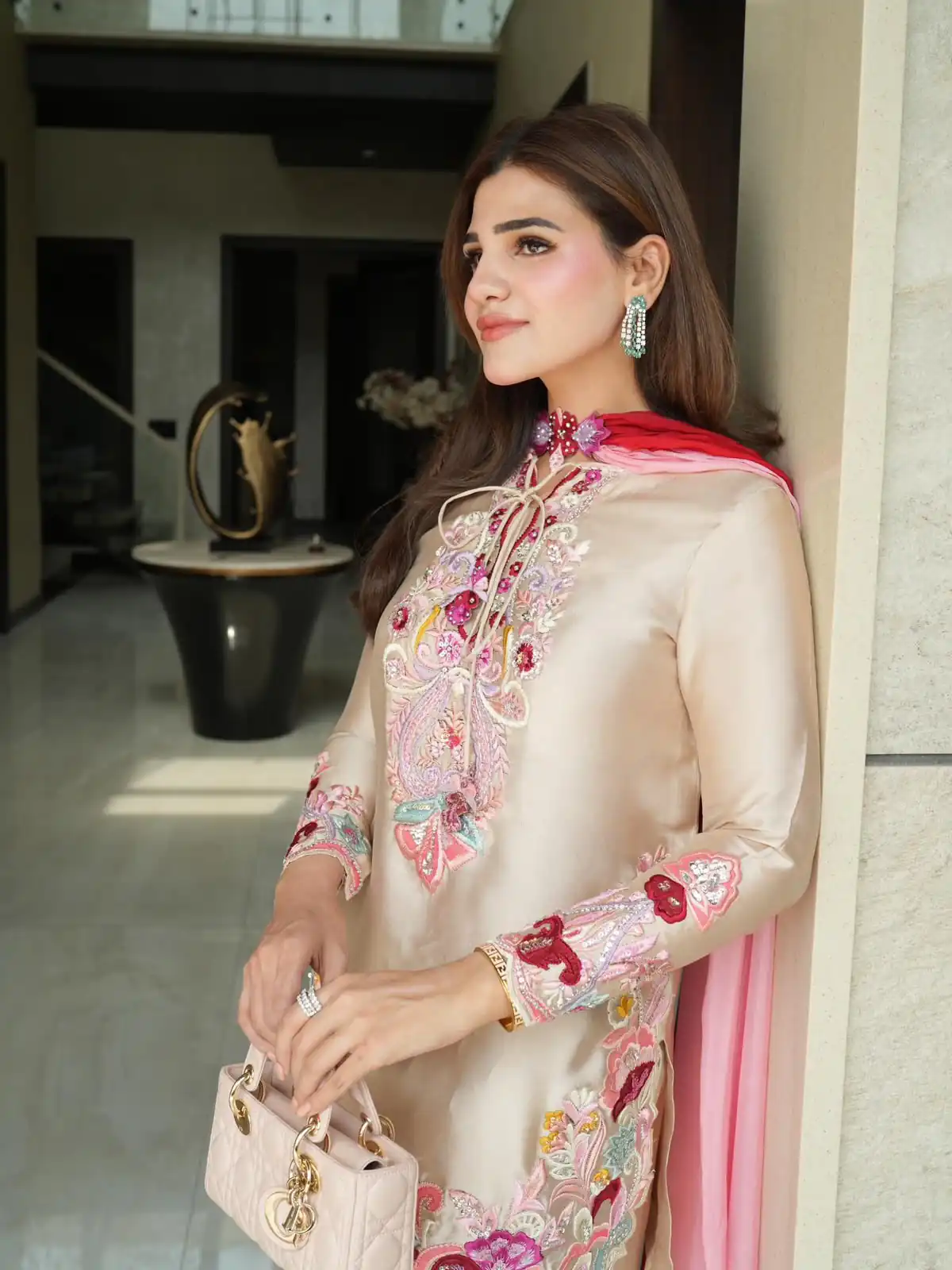 Glowing Cream Natural Satin Embroidery Work Salwar Suit - Image 3