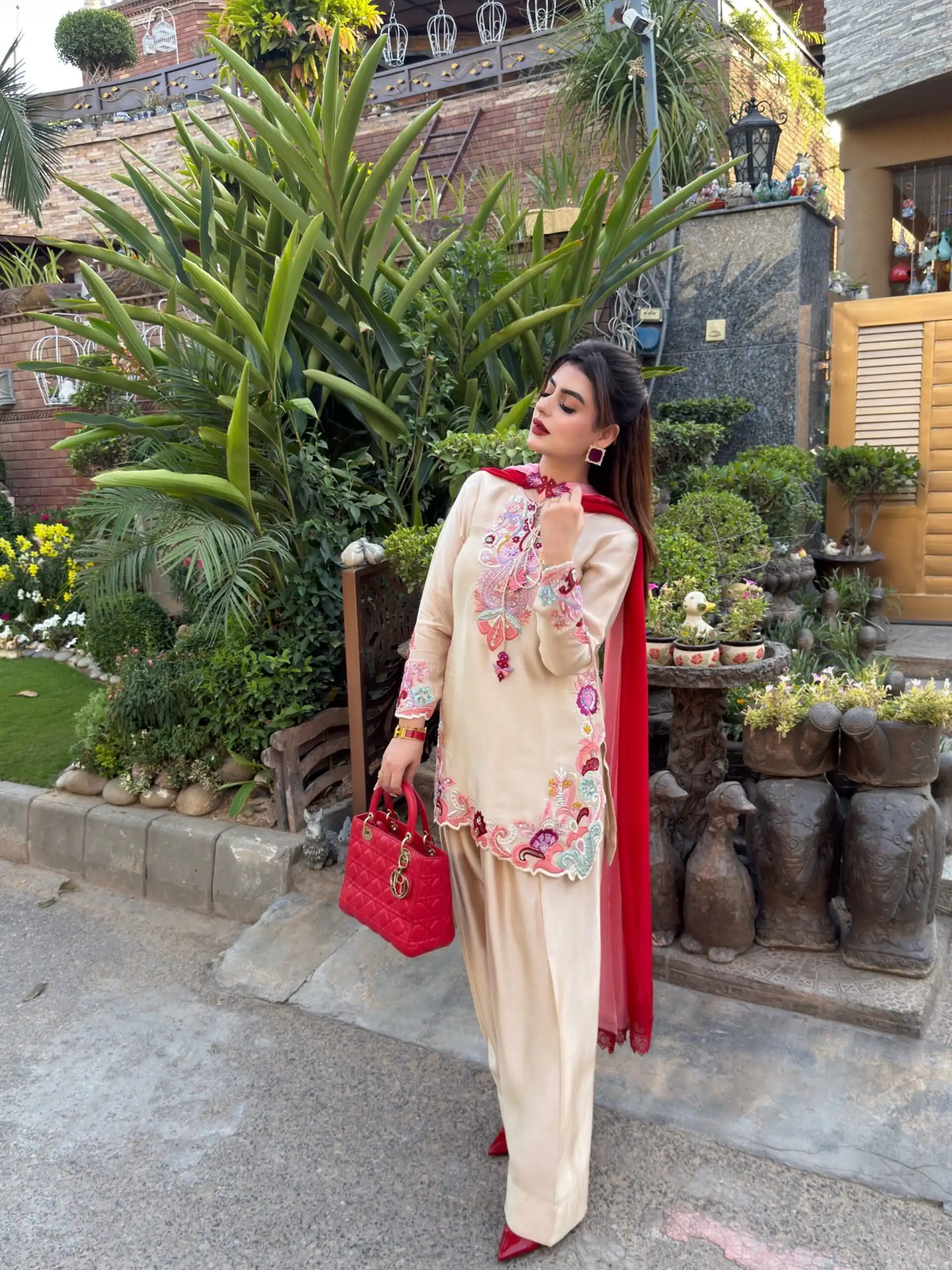 Glowing Cream Natural Satin Embroidery Work Salwar Suit - Image 10
