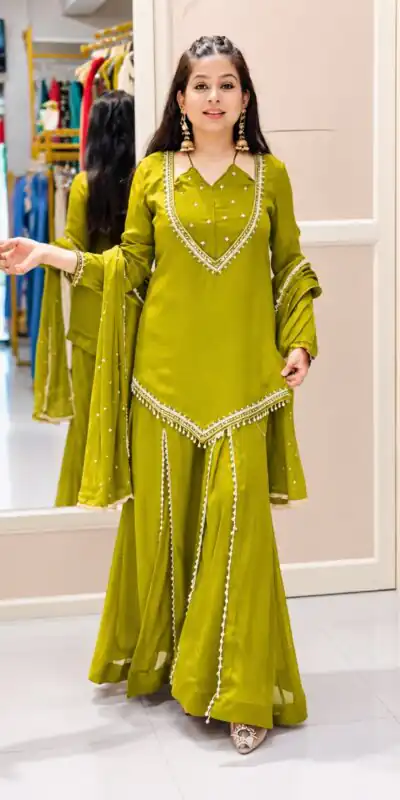 Alternative view of Pretty Mehendi Roman Glass Mirror Work Salwar Suit