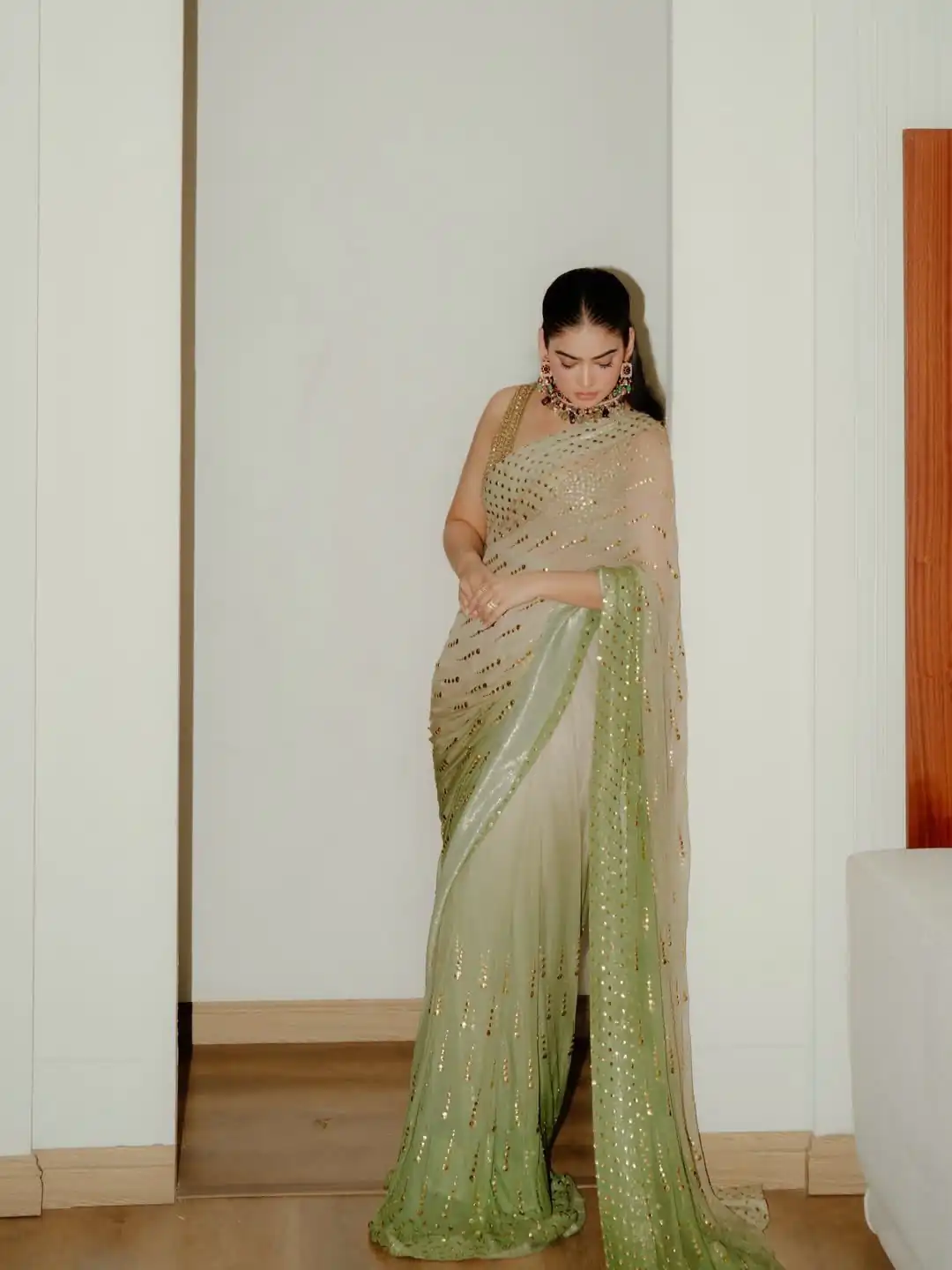 Fancy Pista Faux Georgette Intricate Foil Work Saree - Image 4