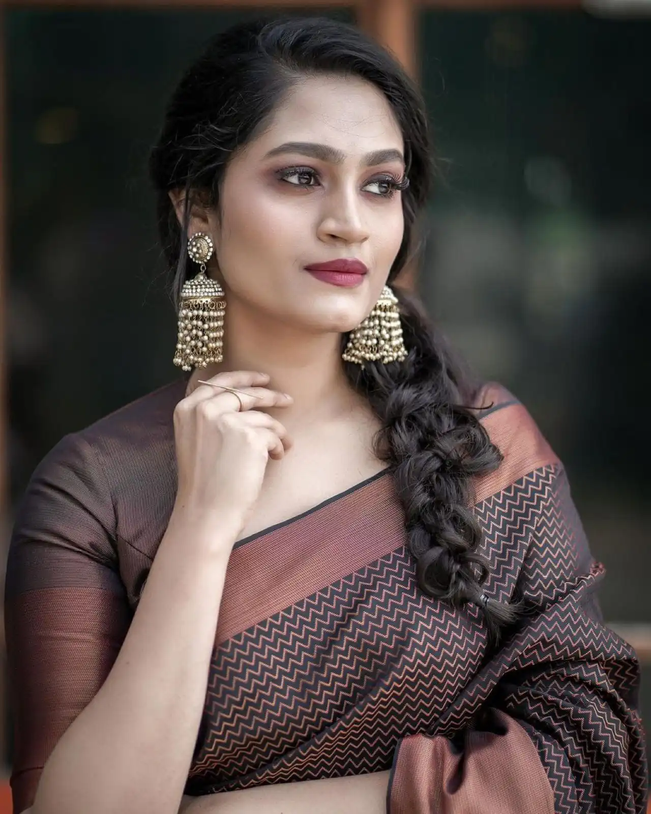Magical Brown Soft Lichi Jacquard Work Saree - Image 4