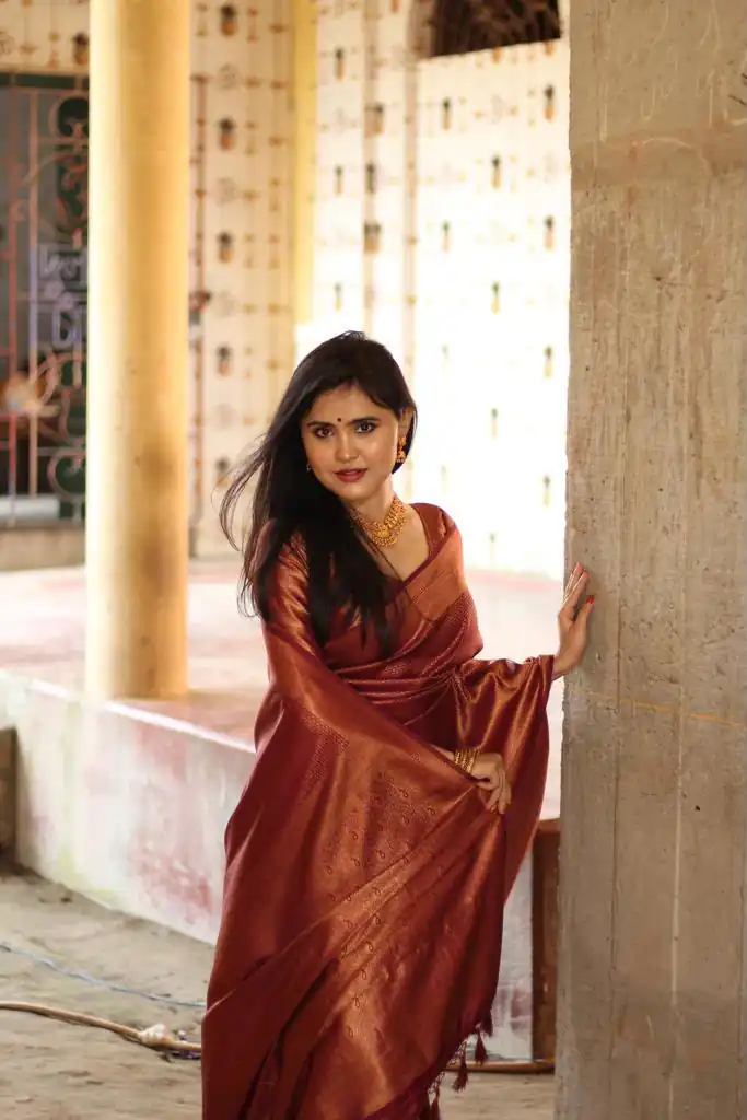 Simple Maroon Soft Lichi Silk Rich Pallu Saree