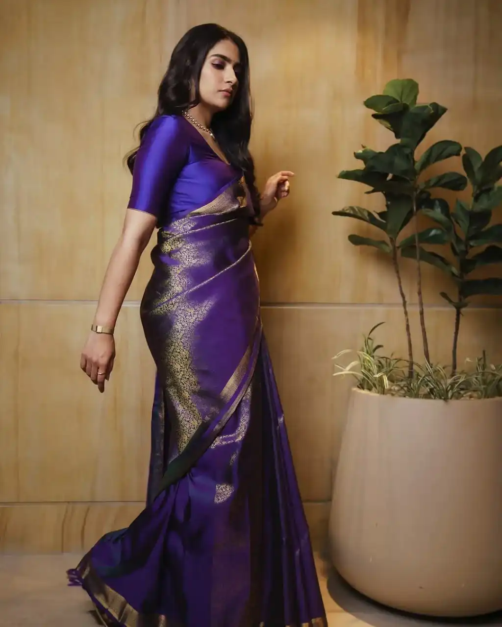 Simple Purple Soft Lichi Silk Rich Pallu Saree - Image 3