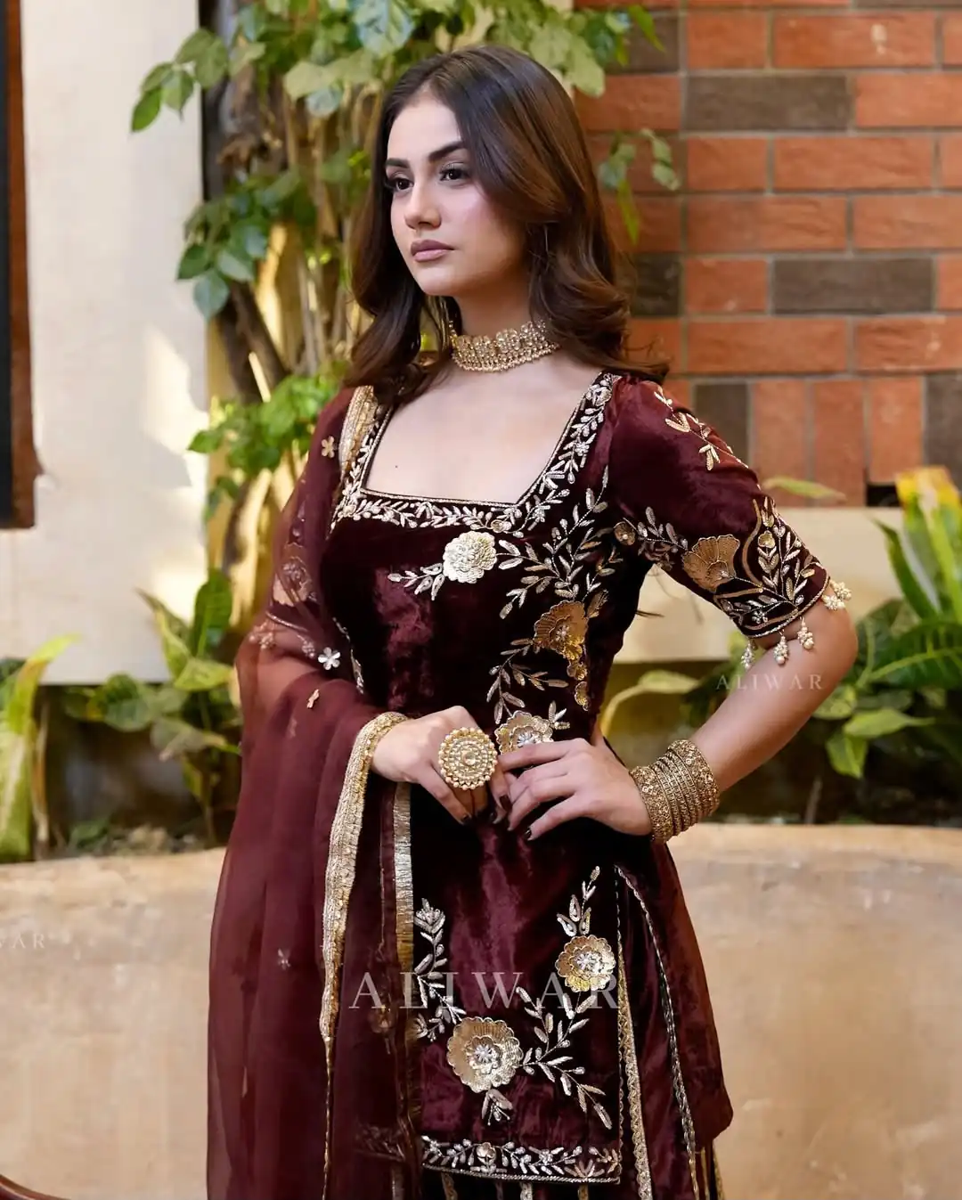 Super Maroon Viscose Velvet Embroider Work Salwar Suit - Image 3