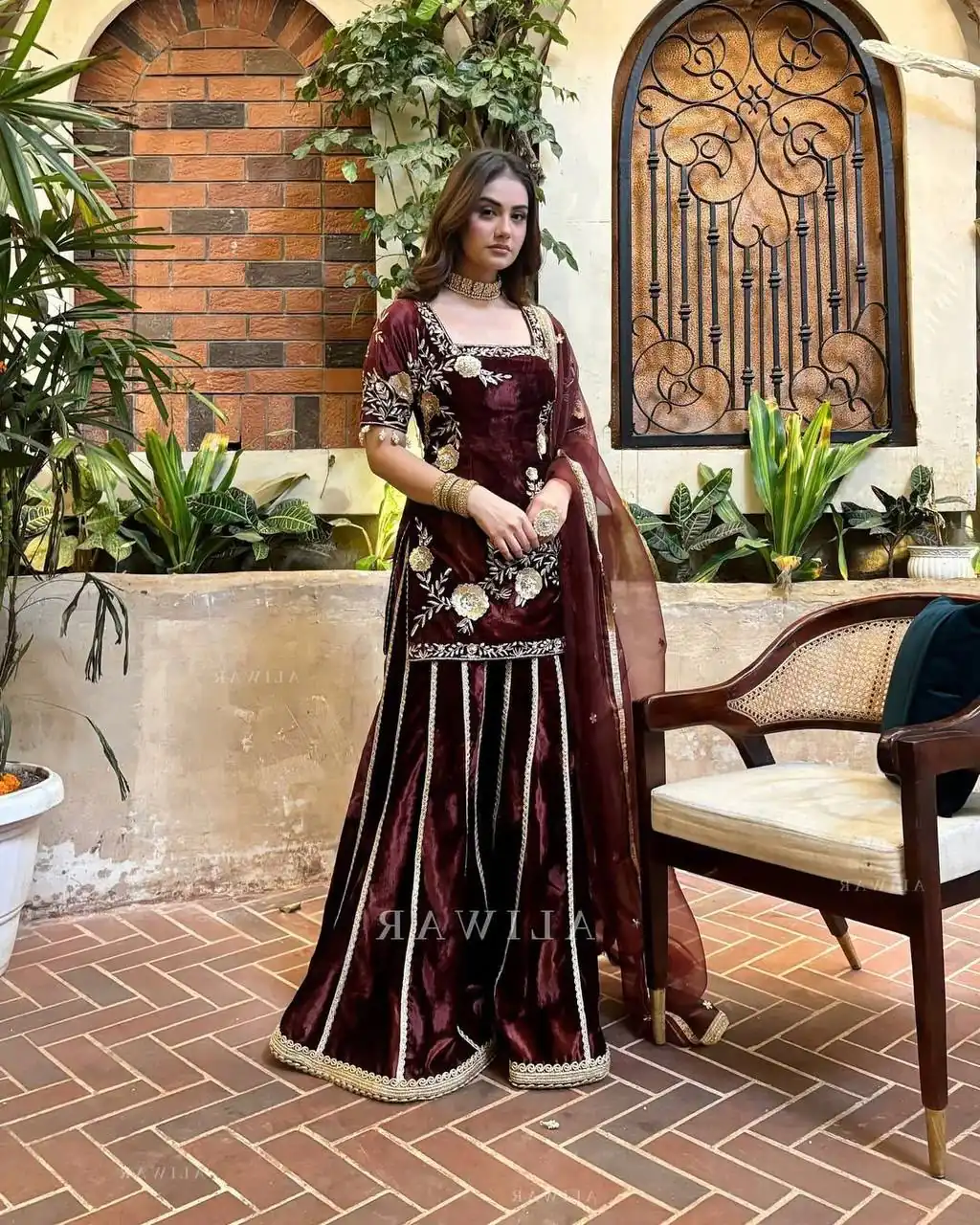 Super Maroon Viscose Velvet Embroider Work Salwar Suit - Image 2