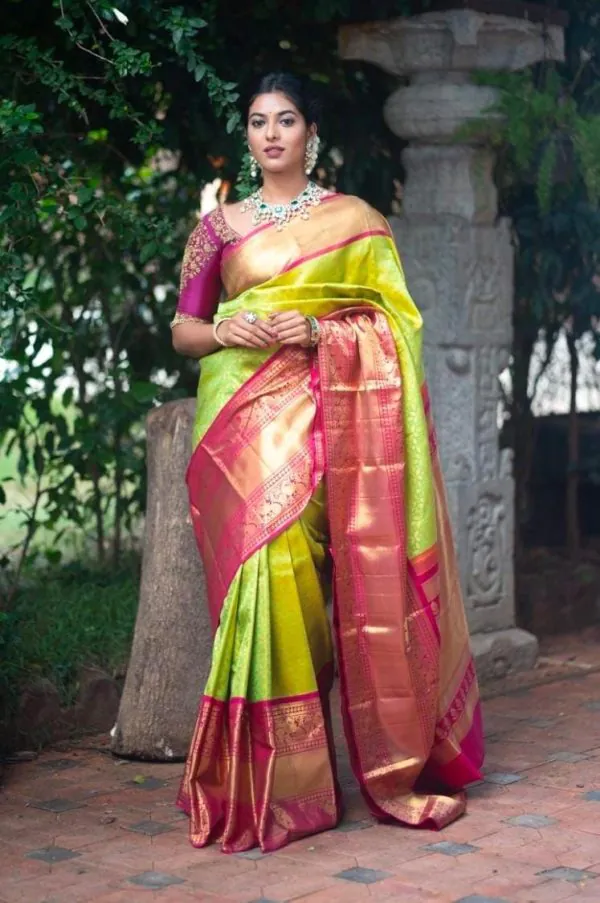 Beauteous Green Color Soft Lichi Silk Jacquard Work Saree
