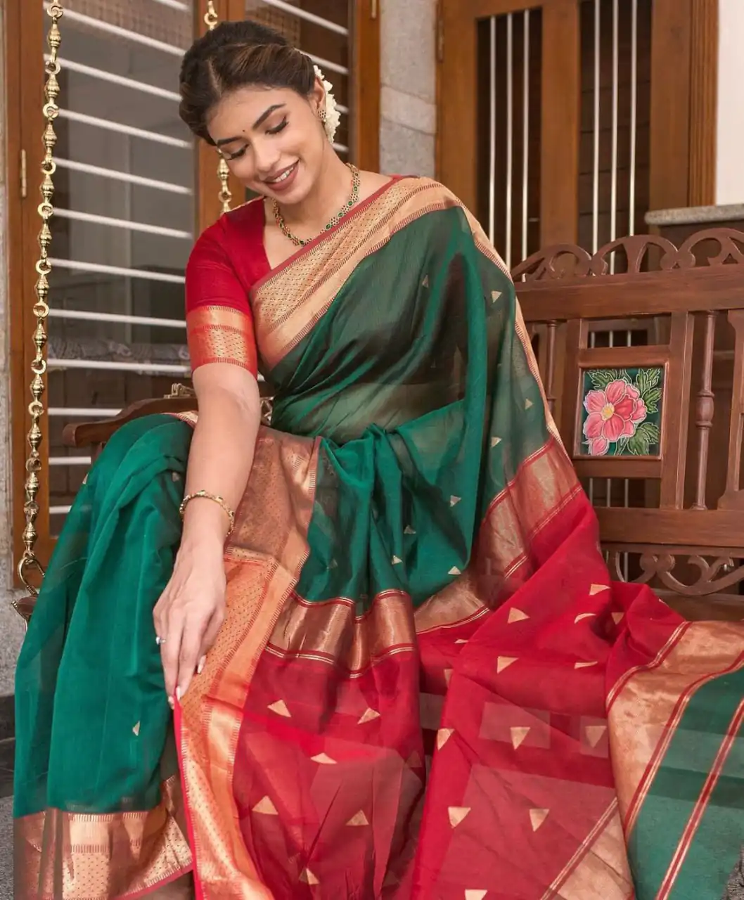 Nice-Looking Green Color Soft Banarasi Lichi Silk Saree - Image 2