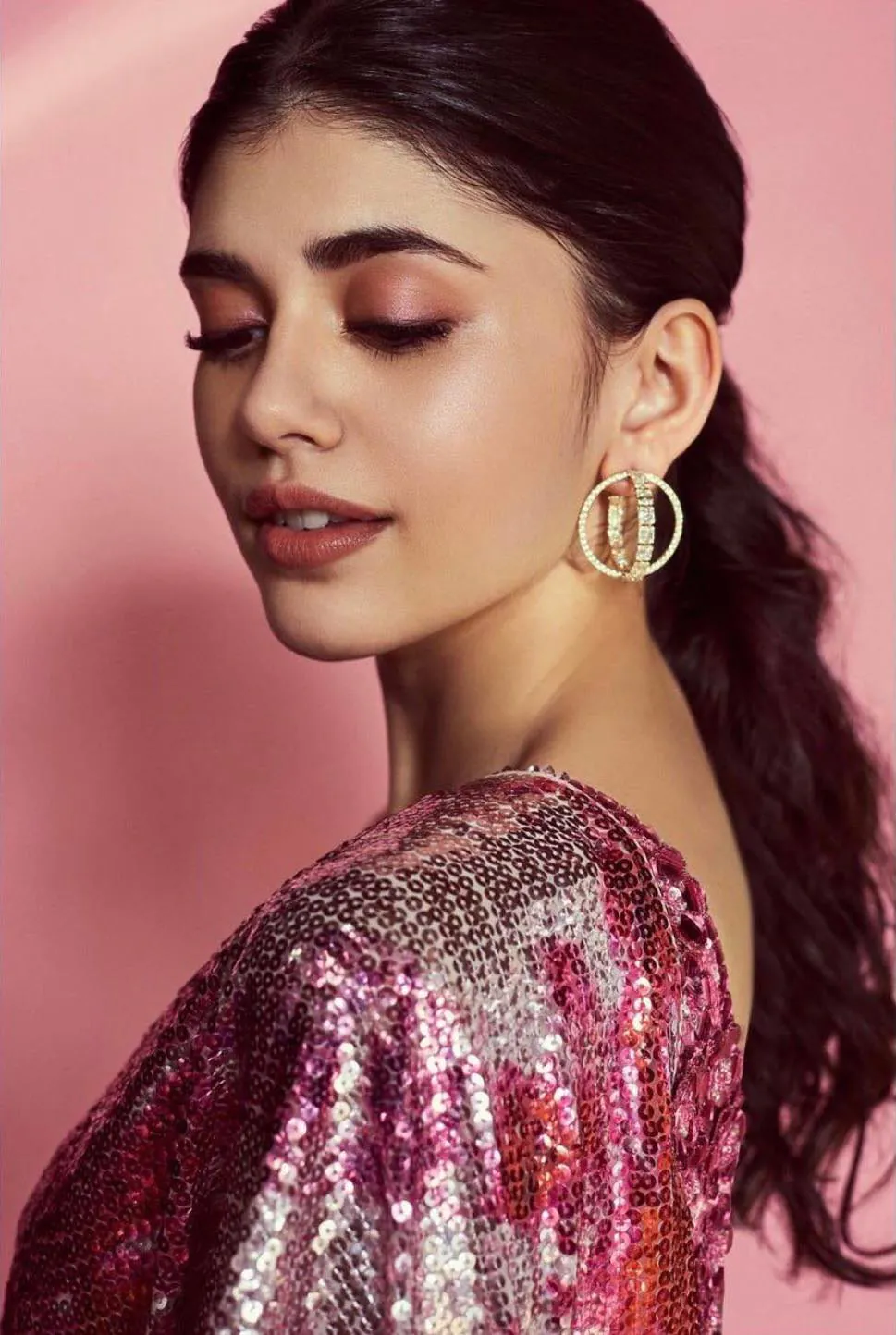 Glamorous Sanjana Sanghi In Pink Color Trending Sequence Saree - Image 5